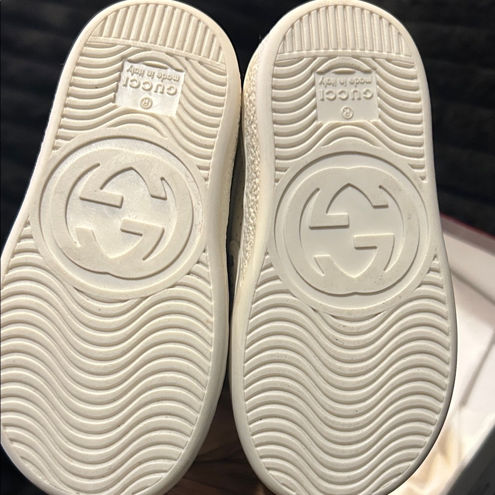 Gucci Kids Cream Sneakers - Picture 3 of 3